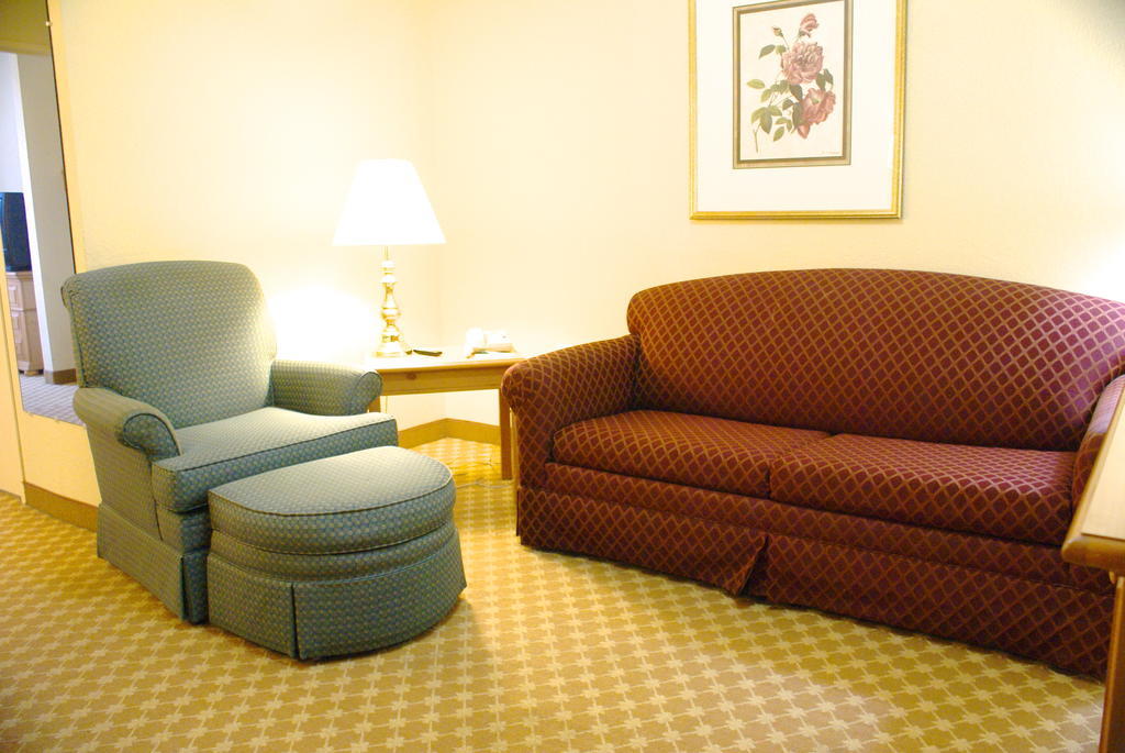 Lexington Inn & Suites Columbus-Polaris Quarto foto